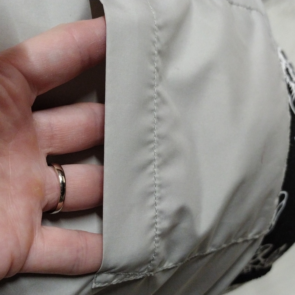 O'Neill Retro Reversible Athliesure Puffer Vest - Picture 8 of 9